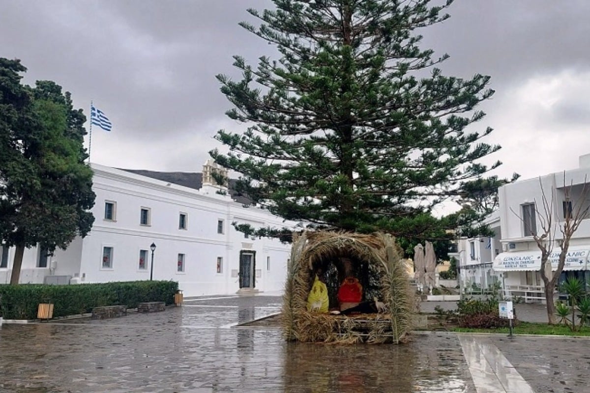 Έκλεψαν το θείο βρέφος από τη φάτνη στην Εκατονταπυλιανή της Πάρου - Δείτε φωτογραφία