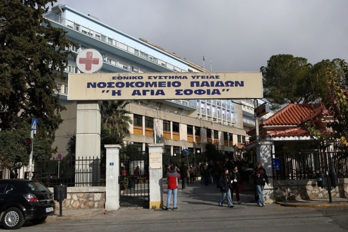 Αλιμος: Εξακολουθεί να νοσηλεύεται διασωληνωμένος ο 15χρονος που έπαθε ανακοπή
