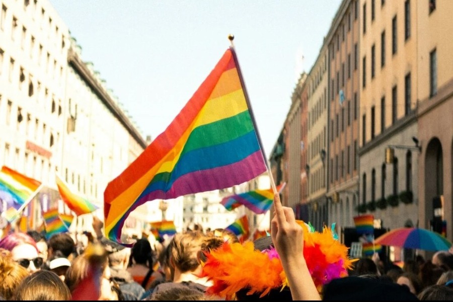 Η Ουγγαρία απαγορεύει το Pride και τιμωρεί όσους συμμετέχουν