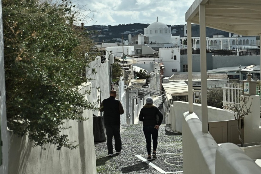 Ήρεμη νύχτα στη Σαντορίνη, στα 4,1 η μεγαλύτερη δόνηση τα ξημερώματα