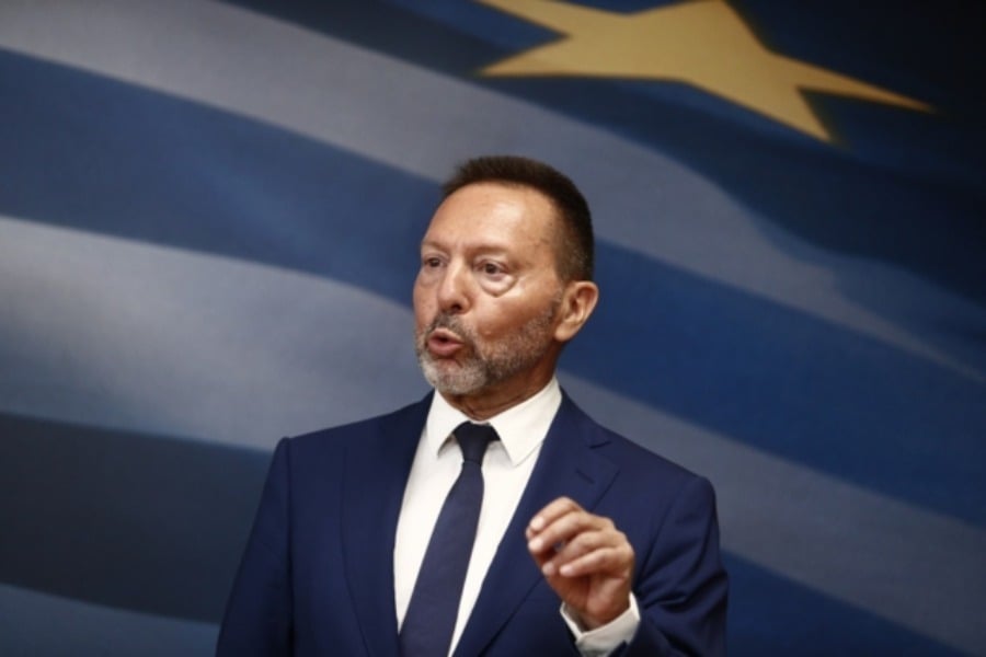 Στουρνάρας: Δεν υπάρχει περιθώριο επαναφοράς 13ου και 14ου μισθού