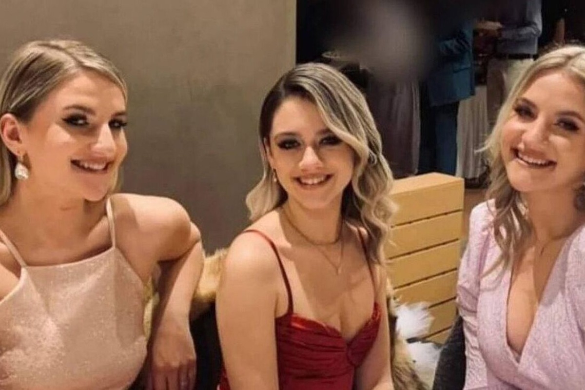 Τέμπη: Σπαρακτική ανάρτηση της Αναστασίας Πλακιά για τις αδερφές της - «Το τελευταίο μας καλοκαίρι»