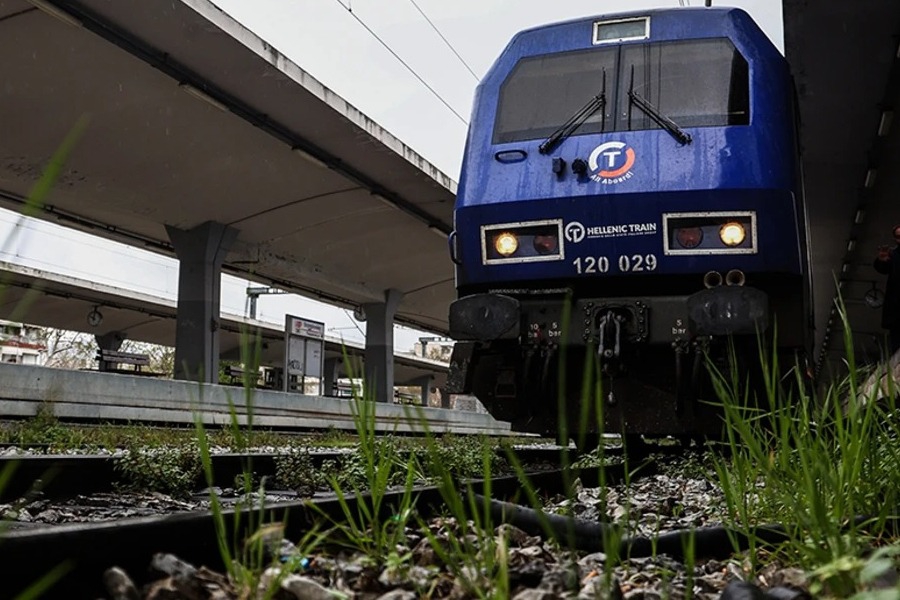 Τρένο παρέσυρε όχημα σε αφύλακτη διάβαση στο Σουφλί