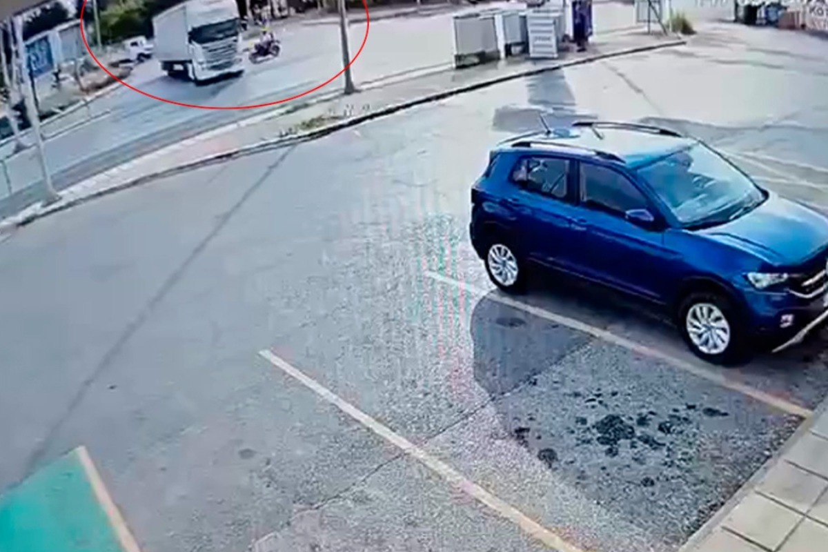 Βίντεο-ντοκουμέντο από το τροχαίο δυστύχημα στη Θεσσαλονίκη