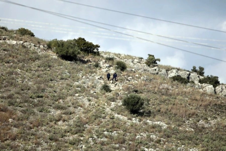 Πτώμα στον Τύρναβο: Τα ρούχα ταιριάζουν με αυτά που φορούσε ο 39χρονος αγνοούμενος Βασίλης, την ημέρα που χάθηκε