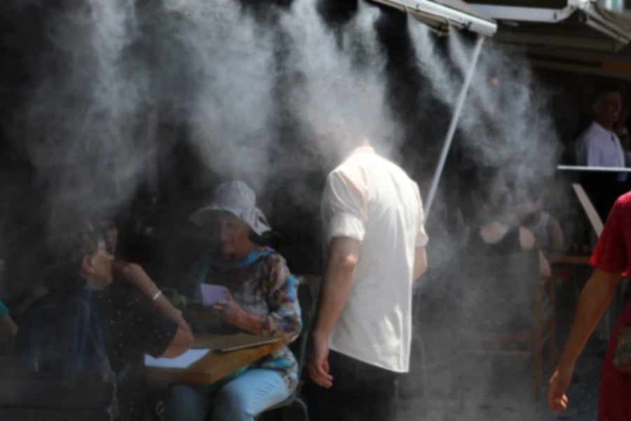 «Καμίνι» για δεύτερη μέρα η χώρα: Οι υψηλότερες θερμοκρασίες που αναμένονται σε μεγάλες πόλεις τις επόμενες ημέρες