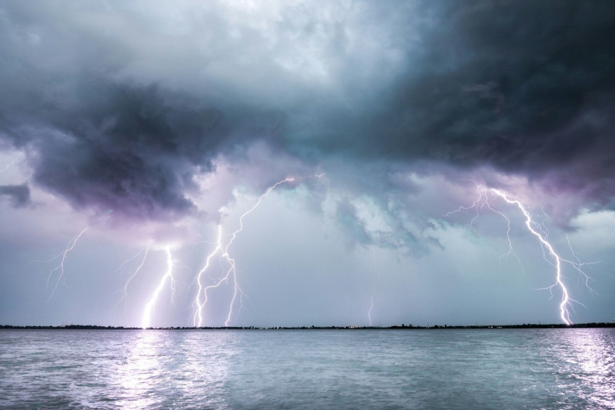 Πλησιάζει με άγριες διαθέσεις η κακοκαιρία Erminio - Οι περιοχές που θα βρεθούν σε κόκκινο συναγερμό
