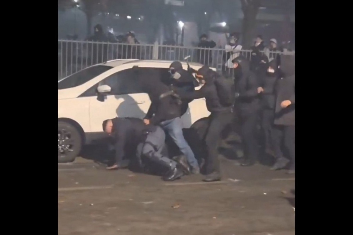 Τορίνο: Αστυνομικός δέχτηκε επίθεση με σφυρί κατά την διάρκεια σφοδρών συγκρούσεων με διαδηλωτές