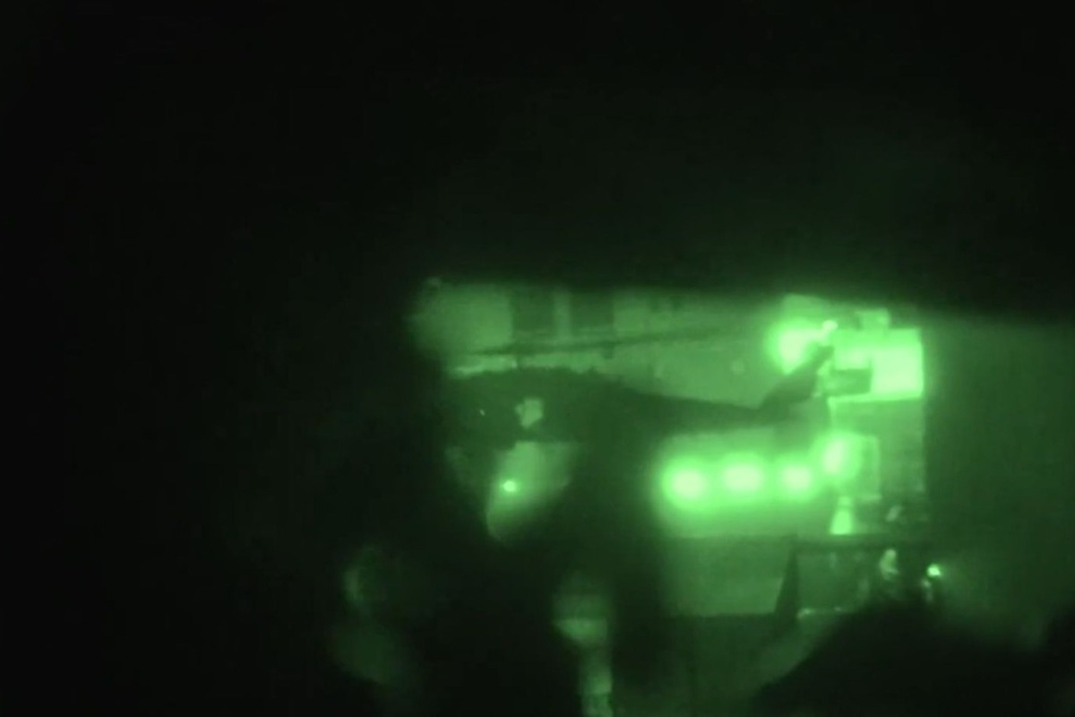 ΗΠΑ: Η στιγμή που Αμερικανοί καταλαμβάνουν πλοίο με ιρανική σημαία - Βίντεο