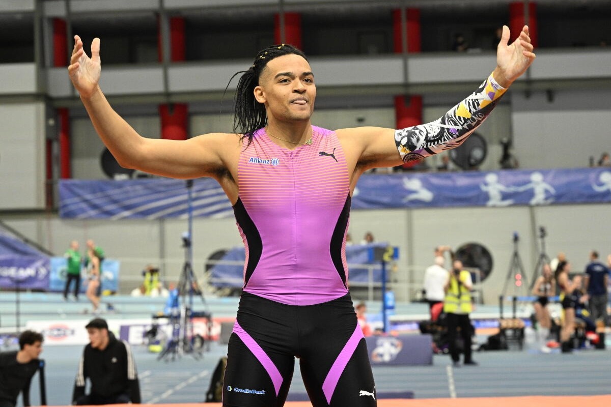 Τρομερός Καραλής στην Παιανία: Πέταξε στα 6,17μ και «διέλυσε» το πανελλήνιο ρεκόρ, βίντεο