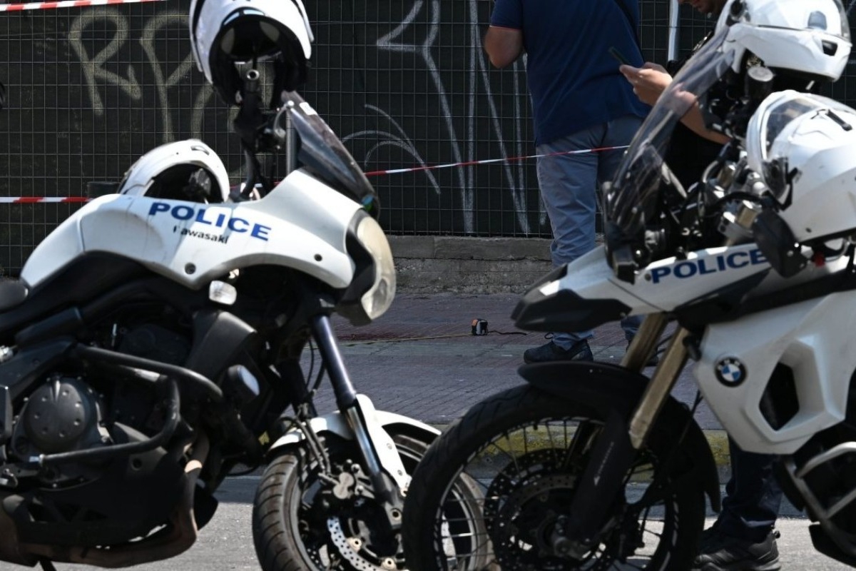 Θεσσαλονίκη: Στο νοσοκομείο δύο αστυνομικοί μετά από σύγκρουση αυτοκινήτου με μηχανή ΔΙ.ΑΣ.