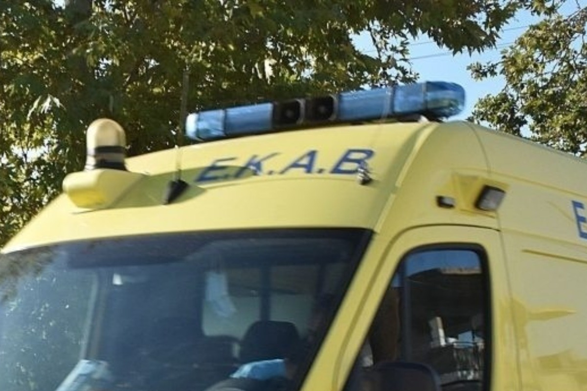 Σοκ στην Κέρκυρα: Ανήλικη έπεσε στο κενό από τη σκηνή του δημοτικού θεάτρου - Μεταφέρθηκε στο νοσοκομείο