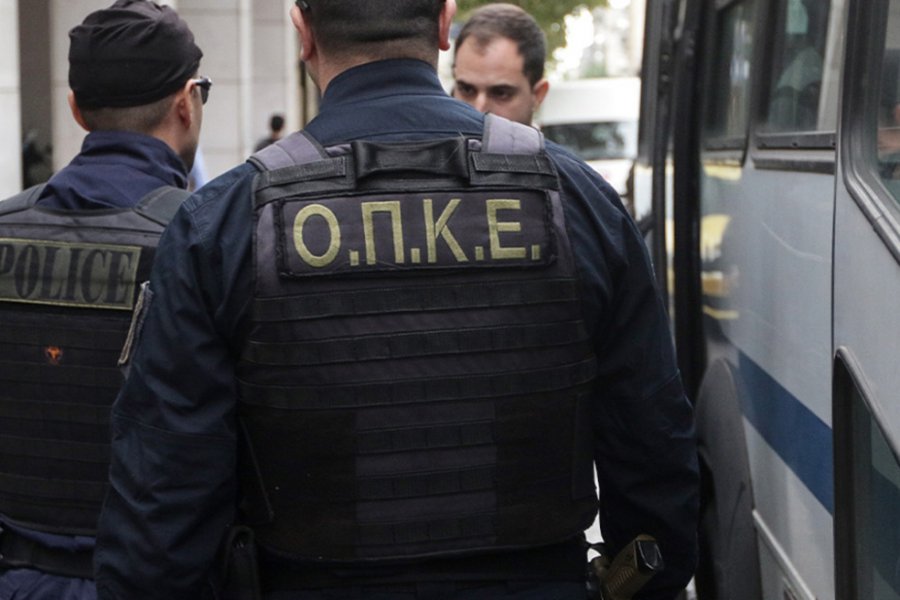 Αγριο επεισόδιο στη Θεσσαλονίκη: Ρομά ξυλοκόπησαν 60χρονο που τους έκανε παρατήρηση για τη μουσική και επιτέθηκαν σε αστυνομικούς