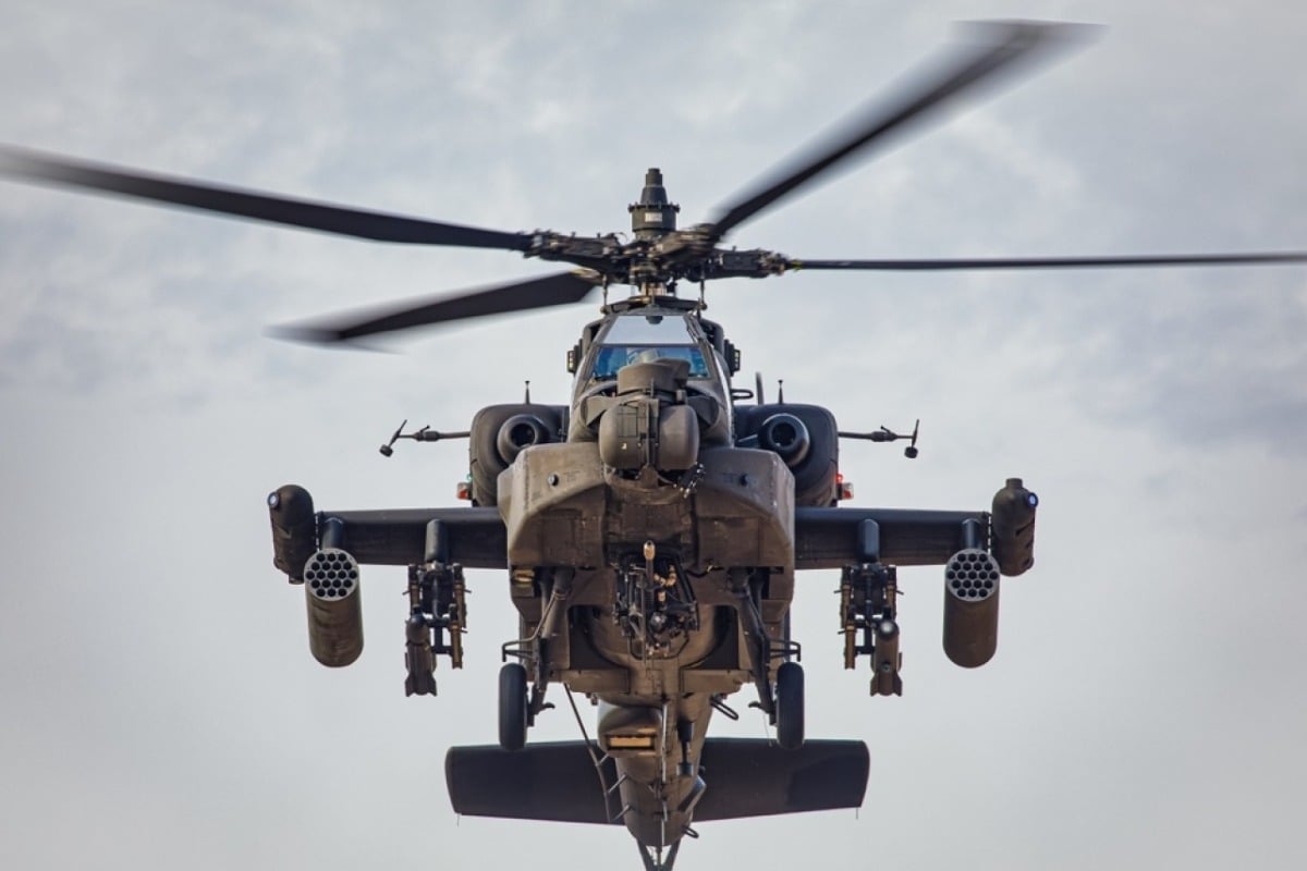 Αμερικανικό ελικόπτερο Apache κατέπεσε κοντά στα Στενά του Ορμούζ