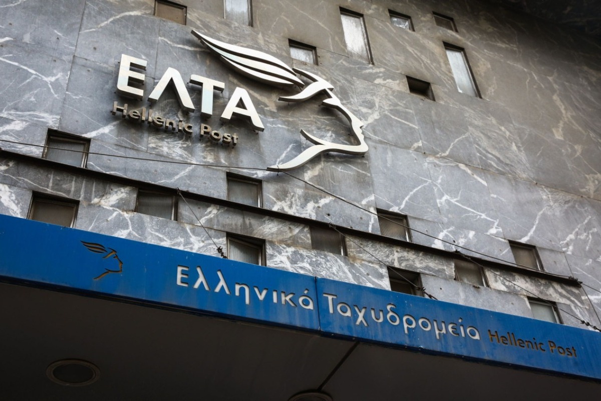 Λουτράκι: Ληστεία με καλάσνικοφ και βαριοπούλες στα ΕΛΤΑ