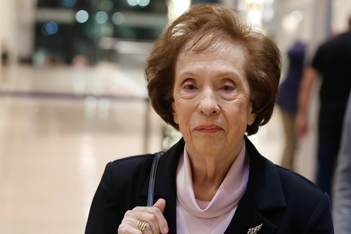 Δημοσία δαπάνη η κηδεία της Αννας Ψαρούδα – Μπενάκη