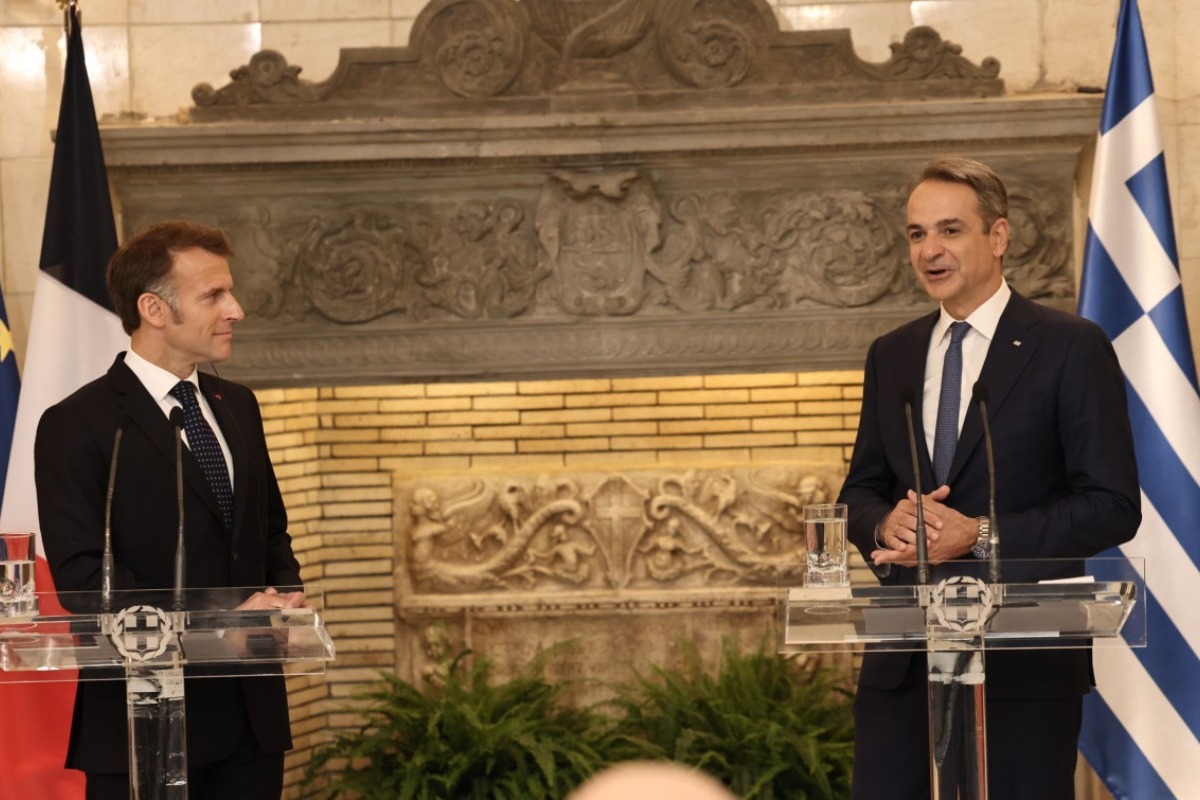 Μακρόν στην Τουρκία: Αδιαπραγμάτευτη η ρήτρα αμοιβαίας συνδρομής - Μητσοτάκης: Μπετον αρμέ το 42/7