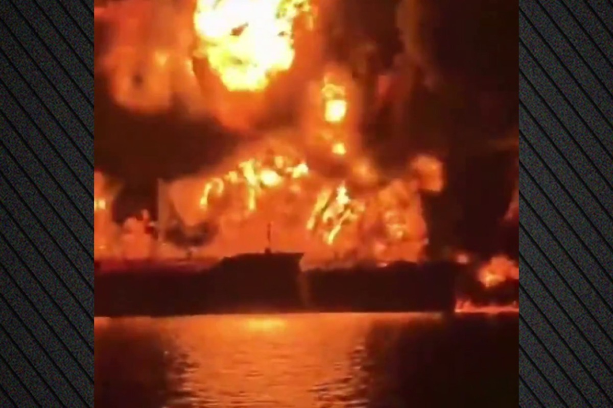 Ελληνόκτητο το ένα από τα δύο δεξαμενόπλοια που χτυπήθηκαν στον Περσικό