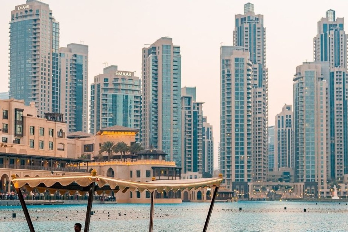 Το Ντουμπάι σε πλήρη κατάρρευση: Αποθέματα νερού για 48 ώρες - Φήμες για επιβολή capital controls