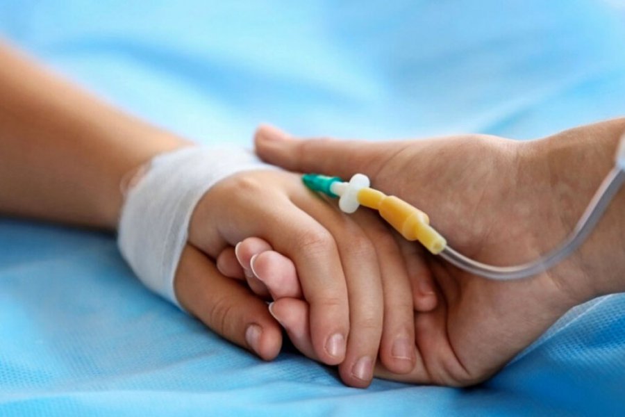 Εγκεφαλικά νεκρό 4χρονο παιδί στην Κύπρο που παρουσίασε συμπτώματα μηνιγγίτιδας, ιατρικό λάθος καταγγέλλει η οικογένειά του