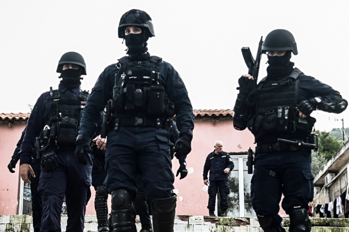 Θείος και ανιψιοί ξυλοκοπούσαν και εκβίαζαν αγρότες στην Κρήτη