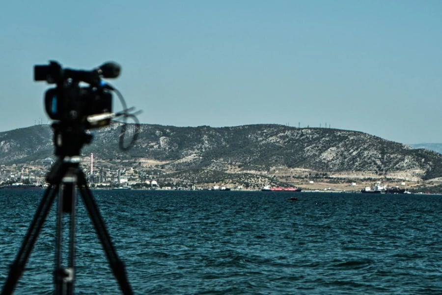 Ελευσίνα: Ακούστηκε χουντικός ύμνος κατά την κατάθεση στεφάνων