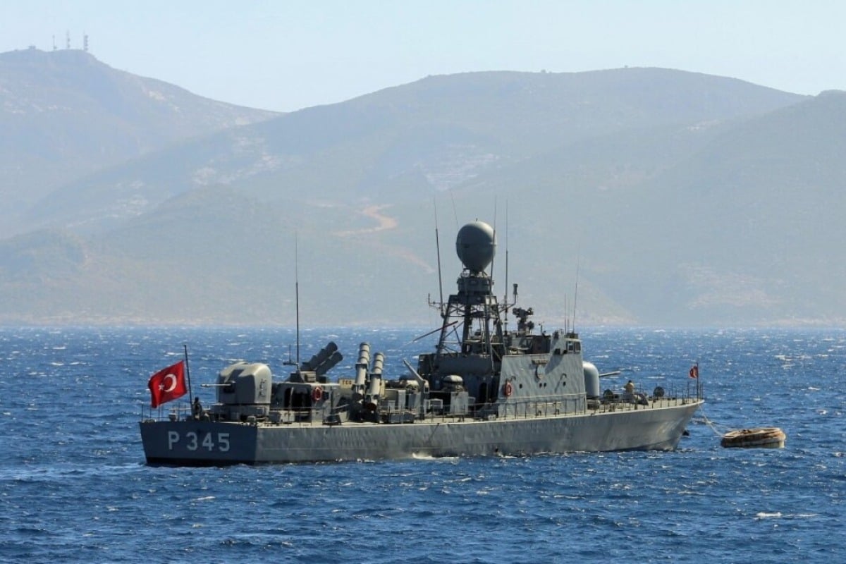 «Φραστική ενόχληση» ελληνικού εμπορικού από τουρκικό πολεμικό στο Αιγαίο