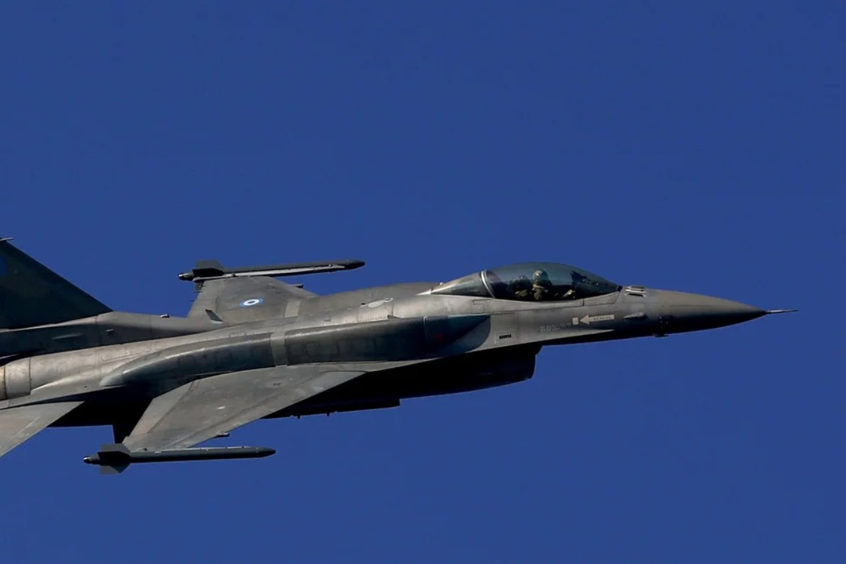 Αναγκαστική προσγείωση F-16 στο αεροδρόμιο της Ζακύνθου -Καλά στην υγεία του ο πιλότος