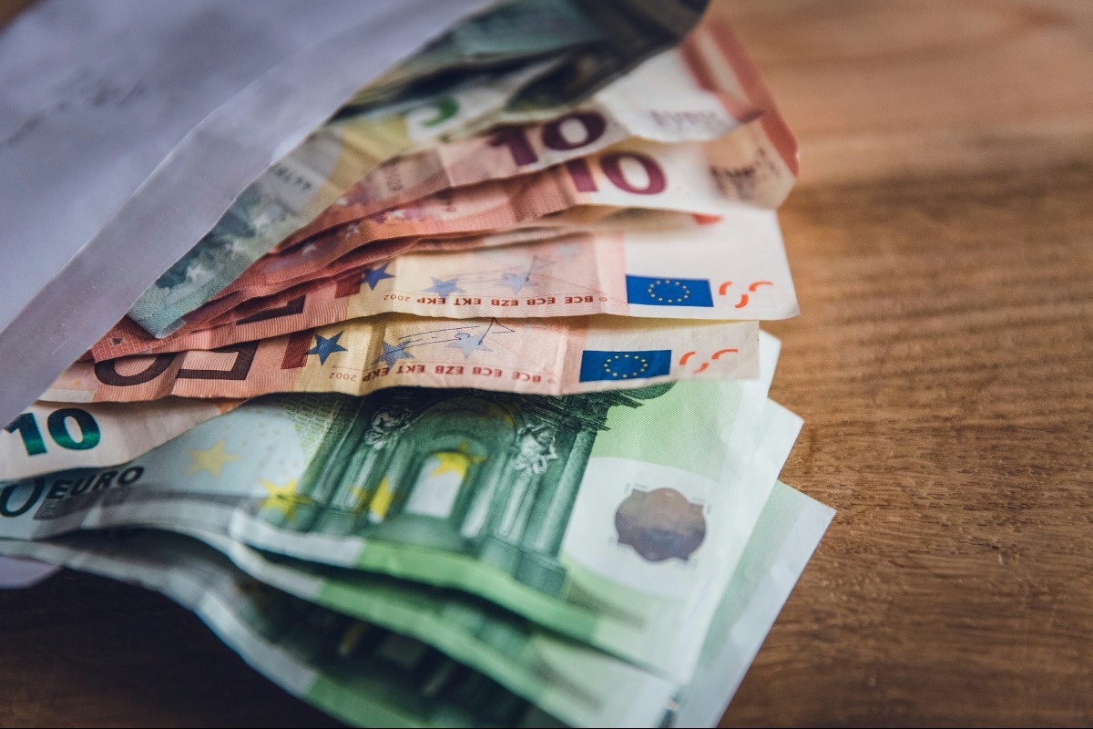 Voucher «ανάσα» για το καλοκαίρι: Όλα τα pass και οι επιδοτήσεις που μπορούν να σου πληρώσουν διακοπές το 2026