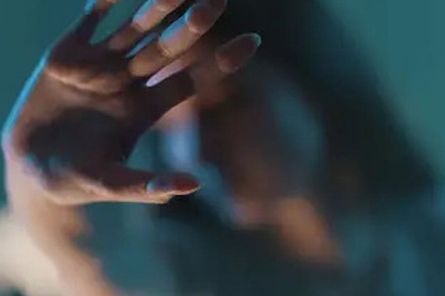 Φρίκη στη Θεσσαλονίκη: 14χρονος κατηγορείται ότι βίασε 15χρονη και βιντεοσκοπούσε την πράξη του