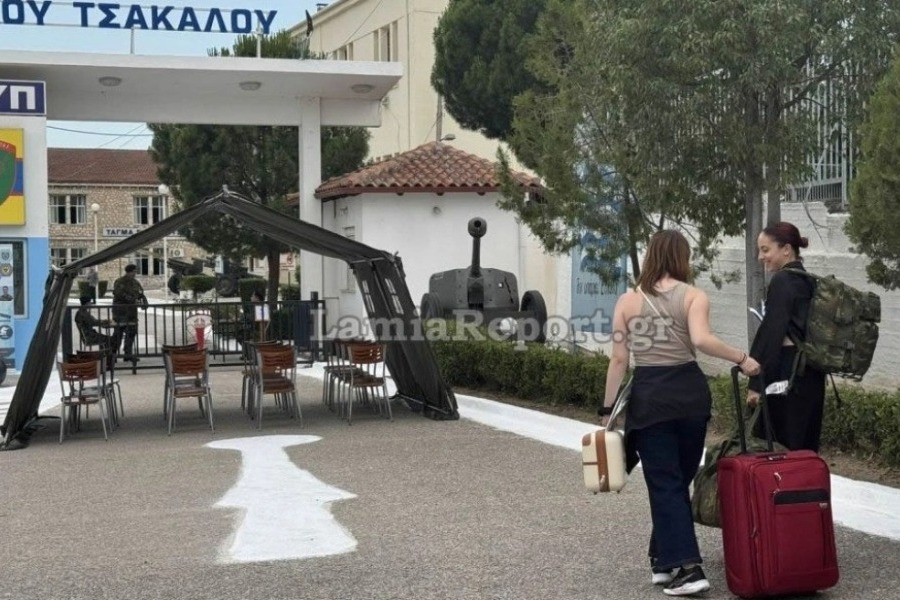 Ιστορική μέρα για τις γυναίκες στις Ένοπλες Δυνάμεις: Για πρώτη φορά μπαίνουν ως εθελόντριες στον Στρατό, δείτε βίντεο