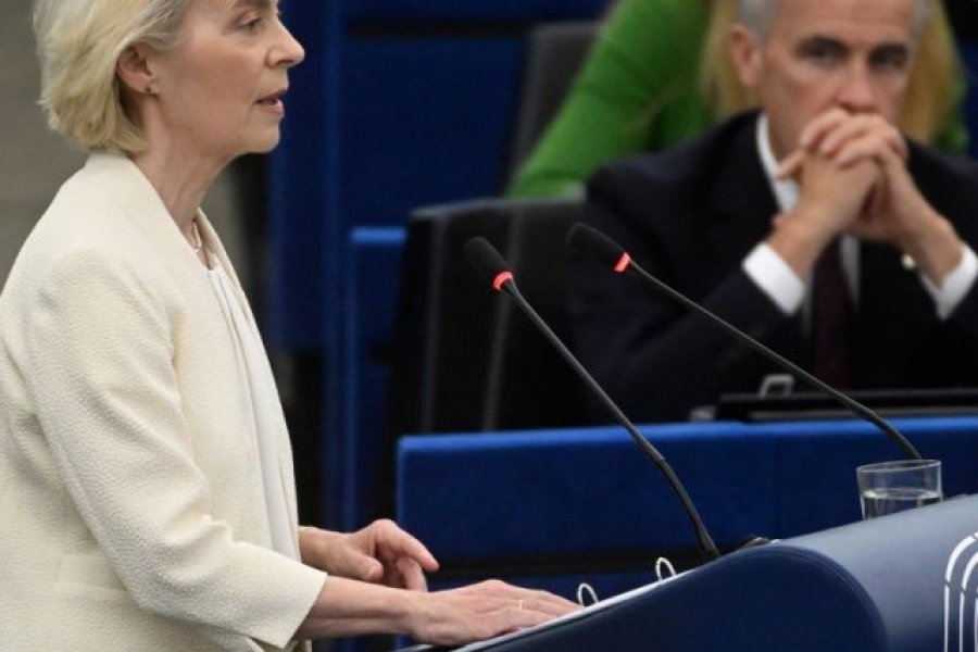 Η Ούρσουλα φον ντερ Λάιεν καλεί τον Καναδά να γίνει το πρώτο συνδεδεμένο μέλος της ΕΕ