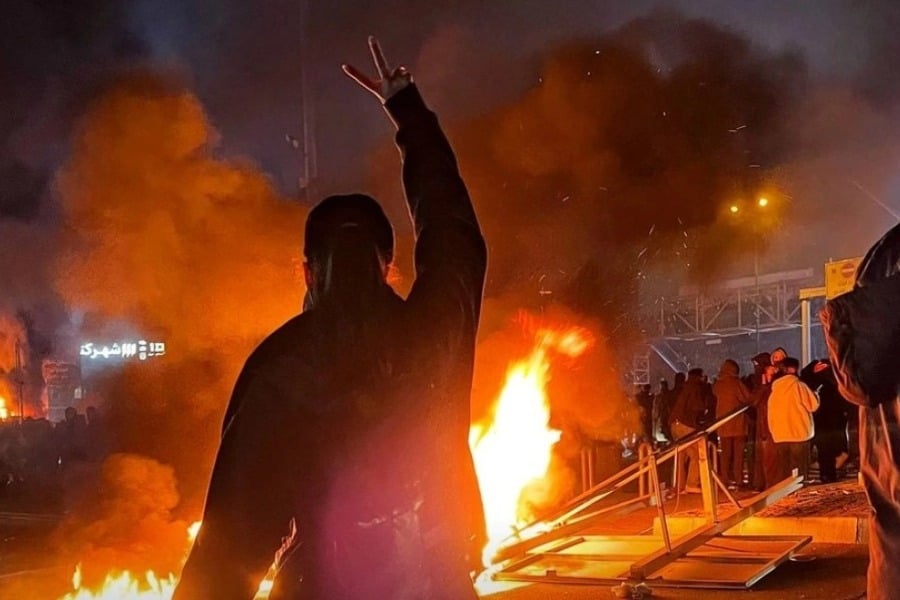 «Η μεγαλύτερη σφαγή στη σύγχρονη ιστορία του Ιράν»: Αναφορές για οργανωμένες δολοφονίες πολιτών με εντολή Χαμενεΐ