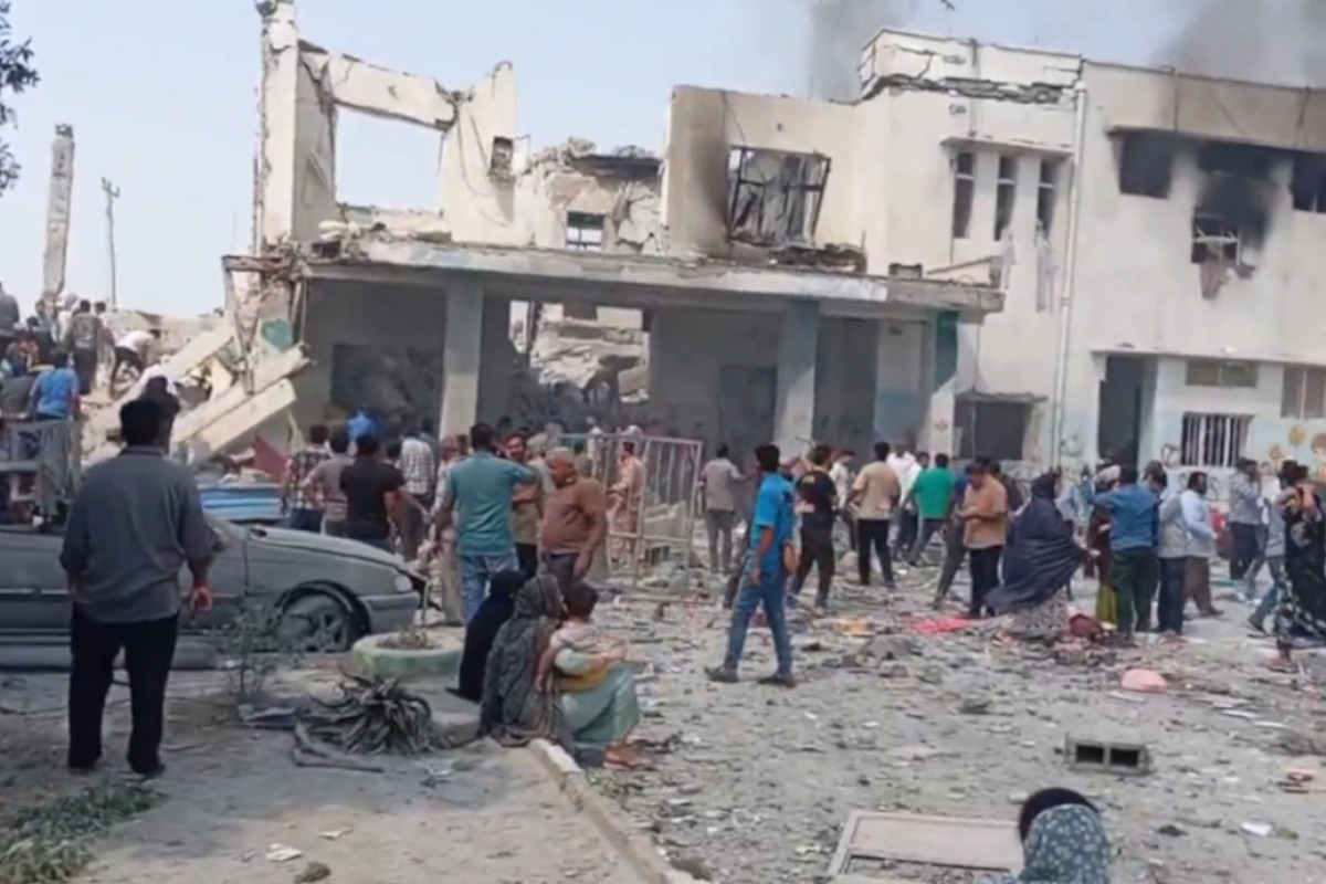 Χτύπημα σε δημοτικό σχολείο θηλέων στο Ιράν - Για 60 νεκρές μαθήτριες και 80 τραυματίες μιλά η Τεχεράνη