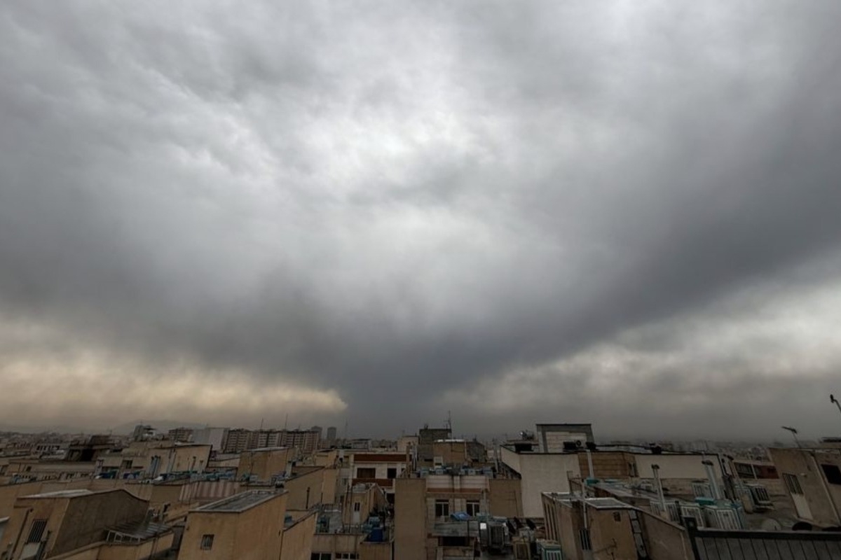 Ιράν: Ενεργοποιήθηκαν συστήματα αντιαεροπορικής άμυνας στην Τεχεράνη