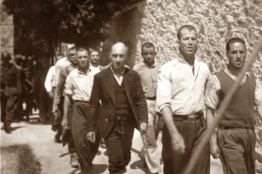 Καισαριανή: Η πρώτη δήλωση του Βέλγου συλλέκτη για τις φωτογραφίες: «Ανακουφισμένος που τελείωσαν όλα»