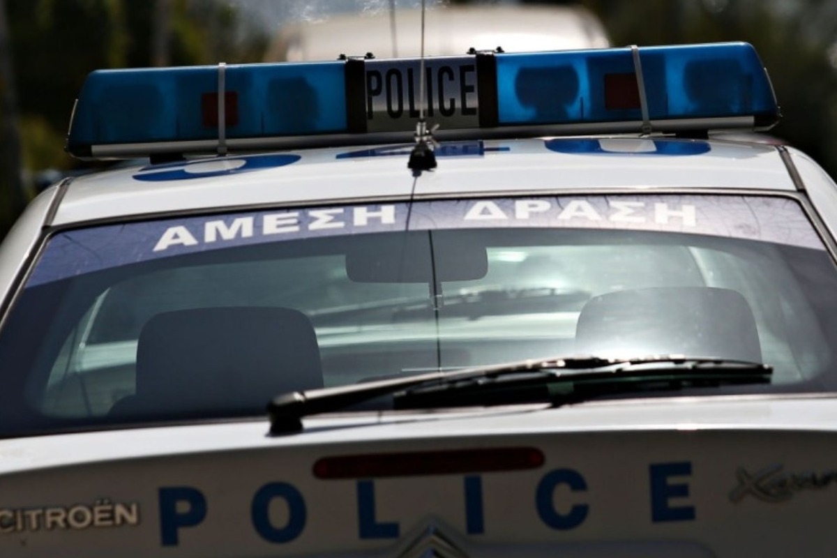 Κυψέλη: Εντοπίστηκε χειροβομβίδα σε σπίτι - Χειροπέδες σε 3 άτομα