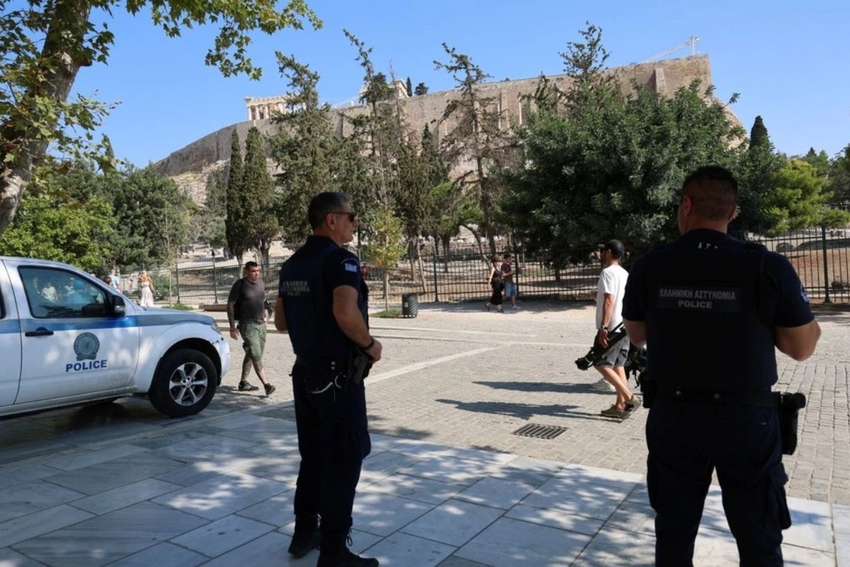 Επίθεση με μαχαίρι στην Ακρόπολη: Τι είδε αυτόπτης μάρτυρας τις στιγμές του τρόμου