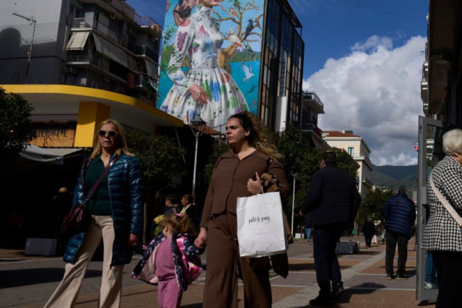 Μέτρα ΔΕΘ: Πότε και πόσα θα δουν στην τσέπη τους μισθωτοί, συνταξιούχοι, επαγγελματίες, ιδιοκτήτες