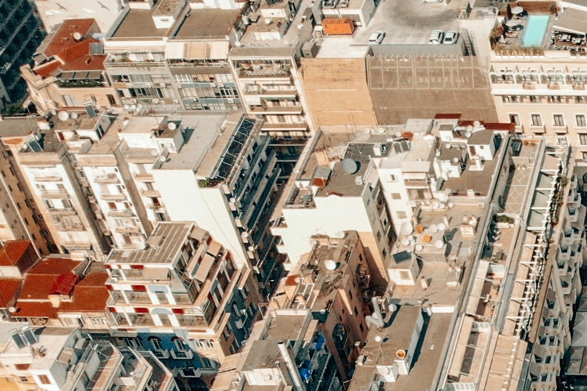 Θεσσαλονίκη: Νεκρή γυναίκα που έπεσε από μπαλκόνι