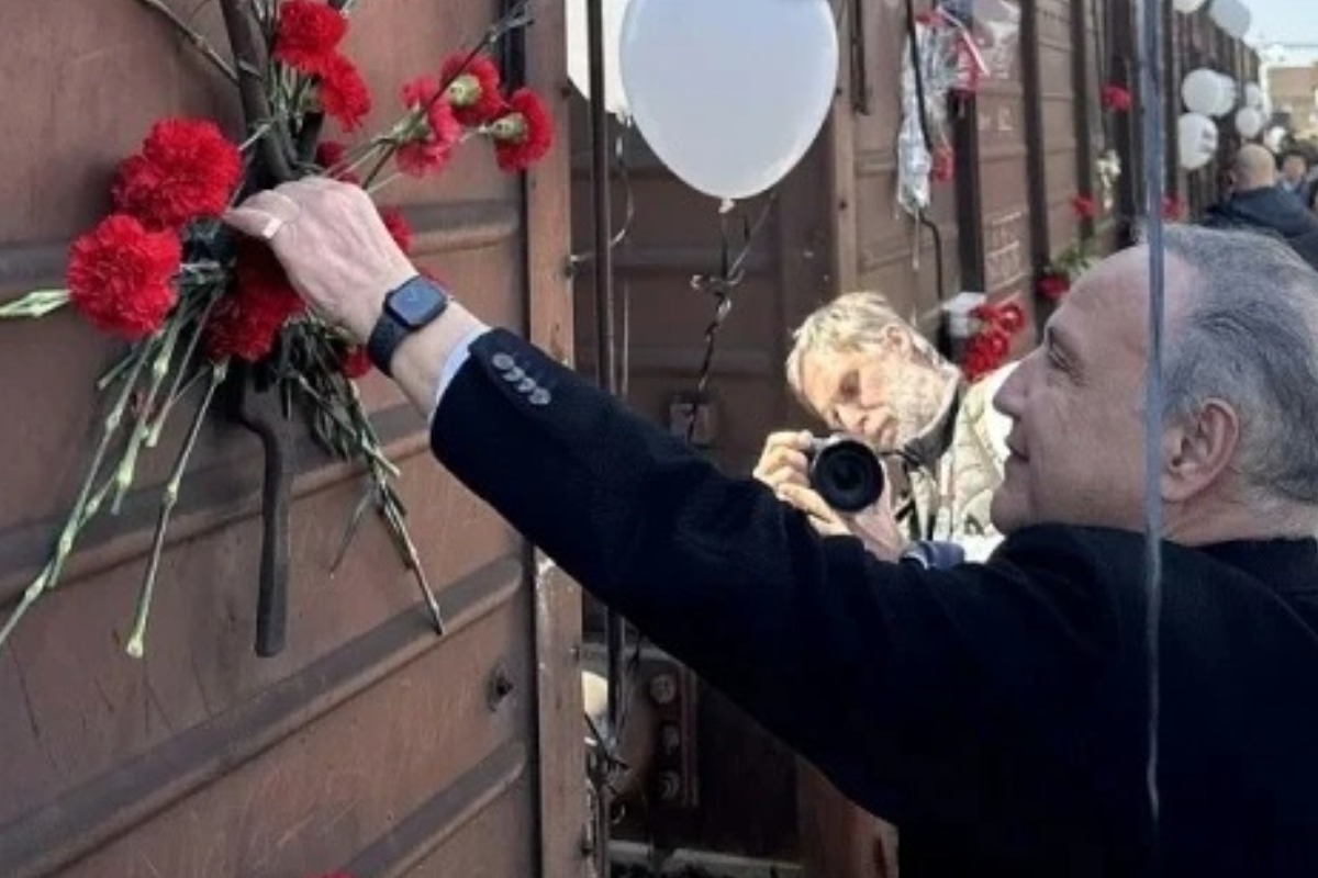 «Ποτέ Ξανά»: Η Θεσσαλονίκη τίμησε τη μνήμη των θυμάτων του Ολοκαυτώματος του Αουσβιτς