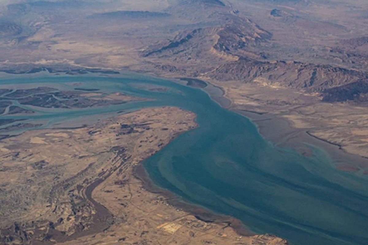 Ιράν: Ανοίγει τα Στενά του Ορμούζ για όσο διαρκεί η εκεχειρία Ισραήλ - Λιβάνου