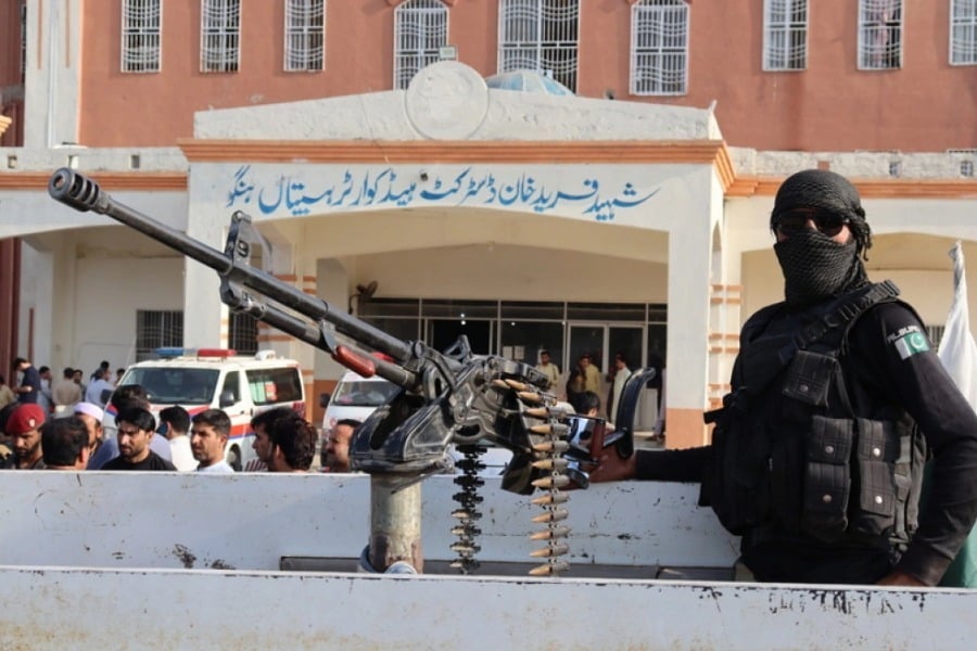 Το Πακιστάν χτύπησε 22 τοποθεσίες στο Αφγανιστάν, νεκρά 274 μέλη των Ταλιμπάν