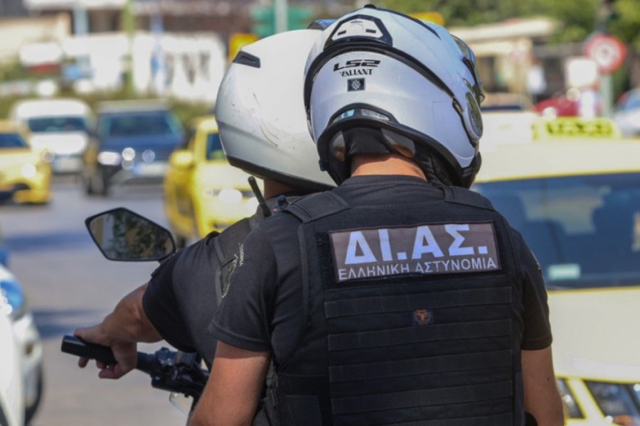 Στο νοσοκομείο 27χρονη που ξυλοκοπήθηκε από τον πρώην σύντροφό της στη Θεσσαλονίκη