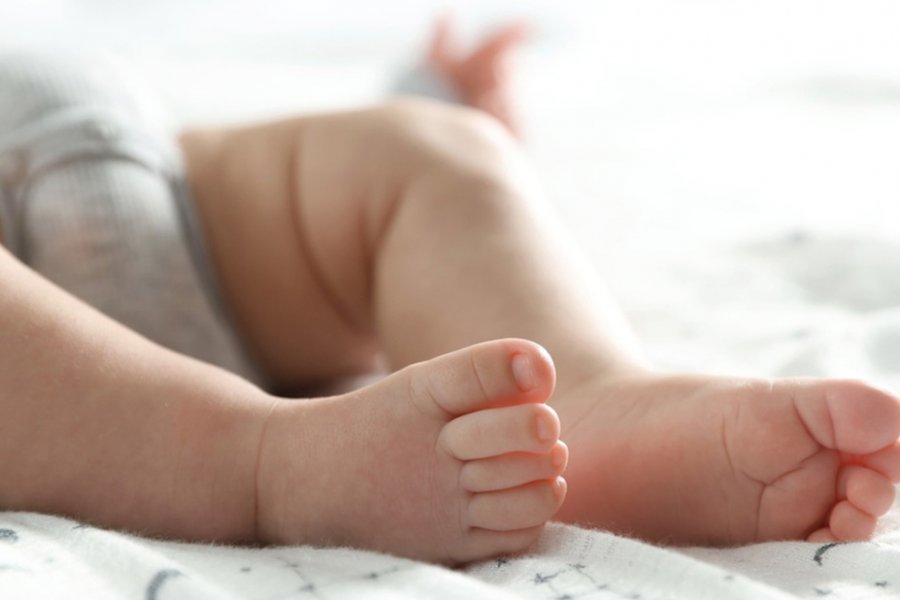 Στο νοσοκομείο Χανίων βρέφος 17 ημερών με βαριά κρανιοεγκεφαλική κάκωση, συνελήφθη η 18χρονη μητέρα του