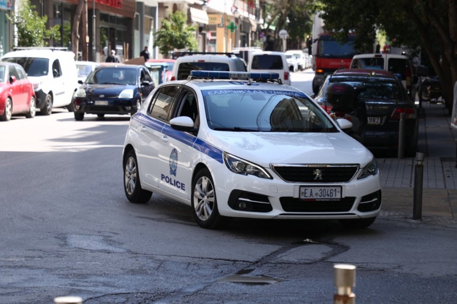 Συνελήφθη ο σύζυγος της παρουσιάστριας για ενδοοικογενειακή βία