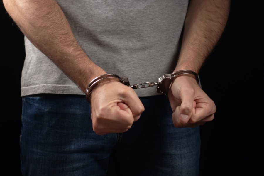 Θεσσαλονίκη: 43χρονος ξυλοκόπησε τη σύζυγό του και συνελήφθη να οδηγεί το αυτοκίνητό της μεθυσμένος