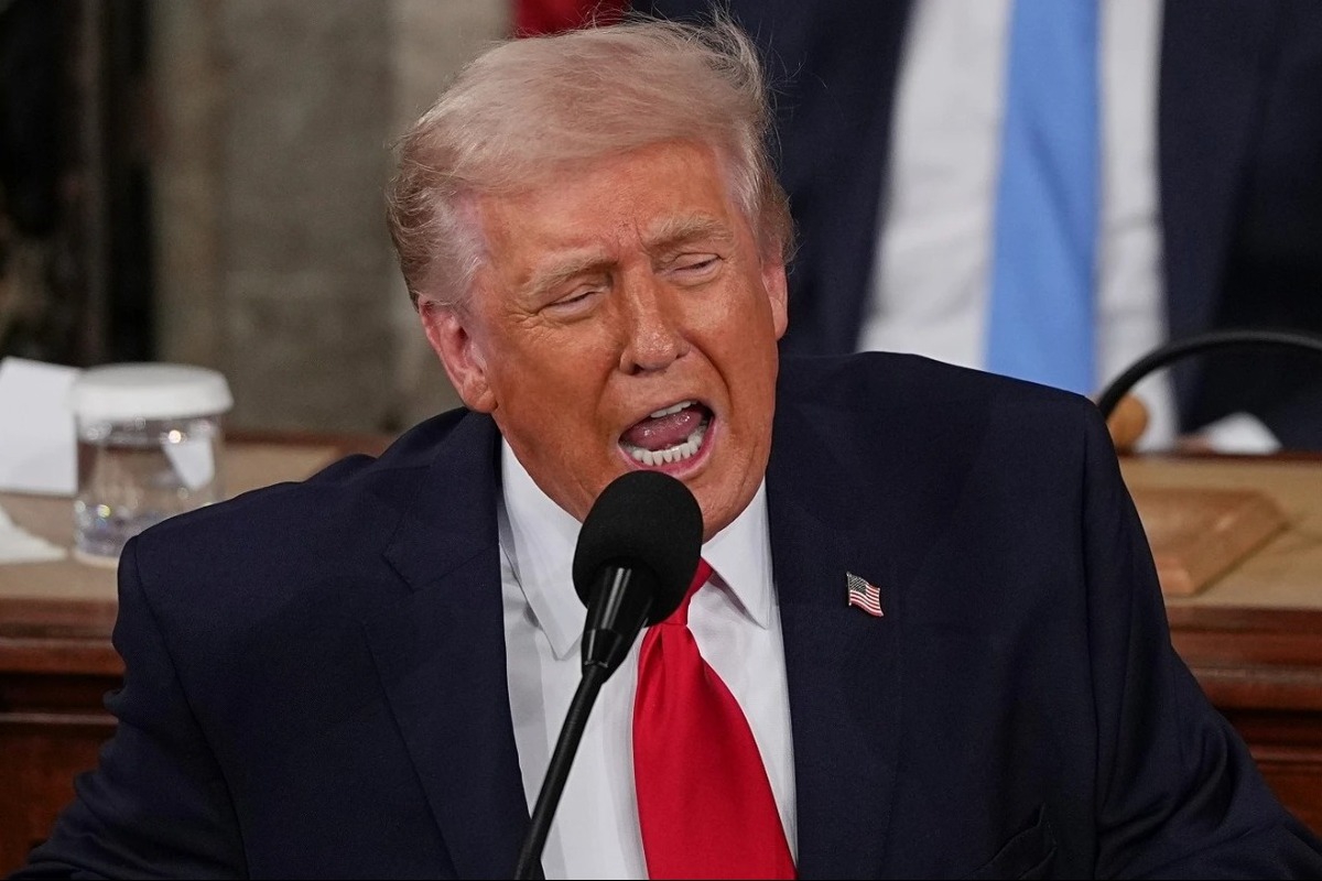 Τραμπ για επίθεση στο Ιράν: «Θα εξαλείψουμε τις απειλές» – Τι γνωρίζουμε έως τώρα για το «χτύπημα» από ΗΠΑ και Ισραήλ