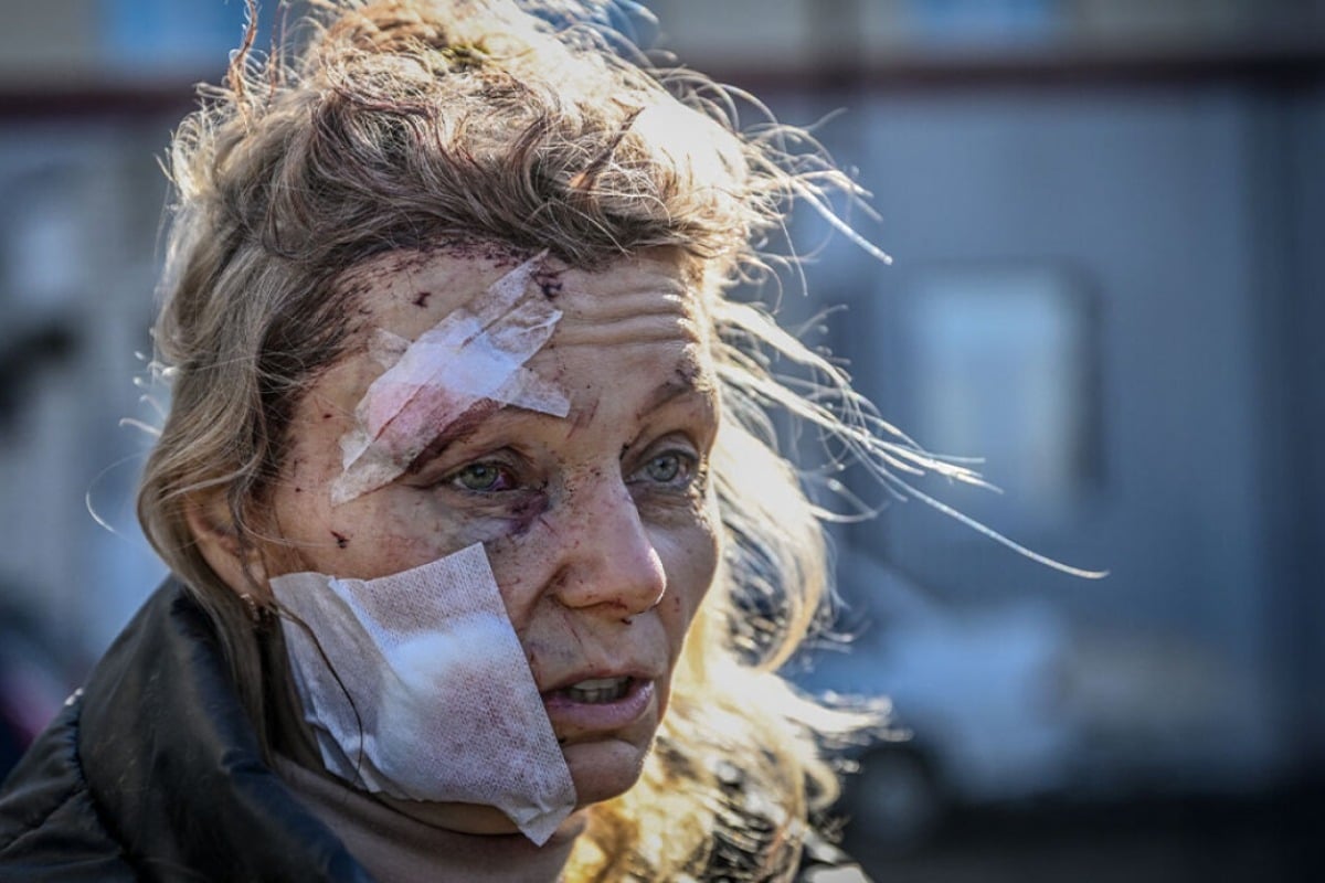 Η 52χρονη καθηγήτρια, το «πρώτο πρόσωπο του πολέμου» της Ουκρανίας, επέστρεψε στη χώρα της και προκαλεί τον Πούτιν