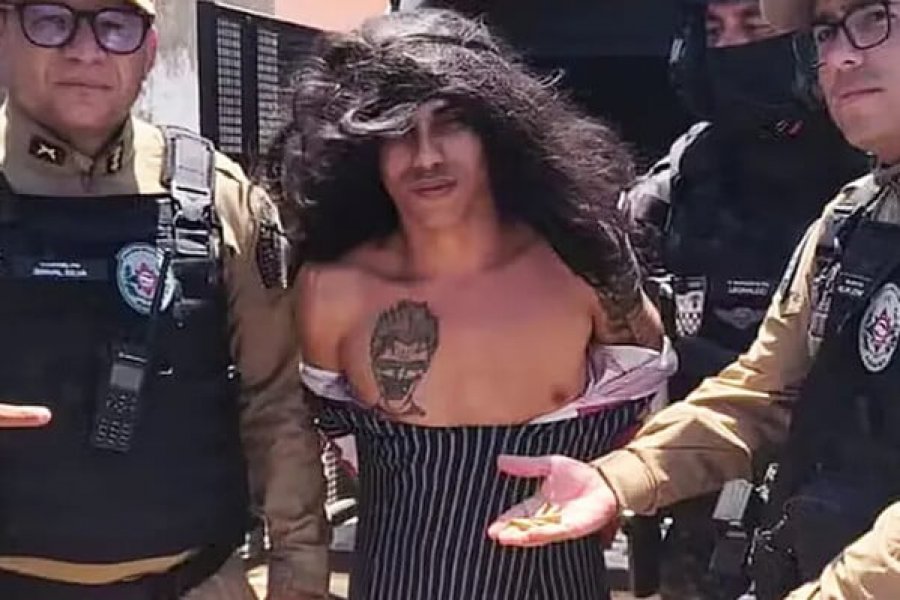 Βραζιλία: Serial killer συνελήφθη με φόρεμα, περούκα και ξένο παιδί στην αγκαλιά